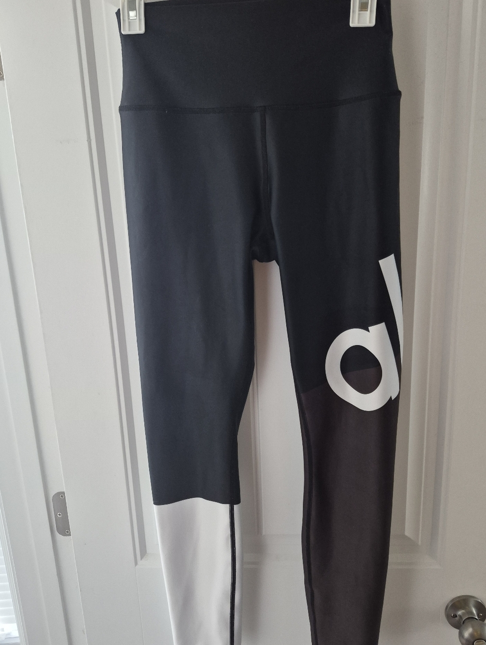 Alo Colorblock Leggings with Bold Logo